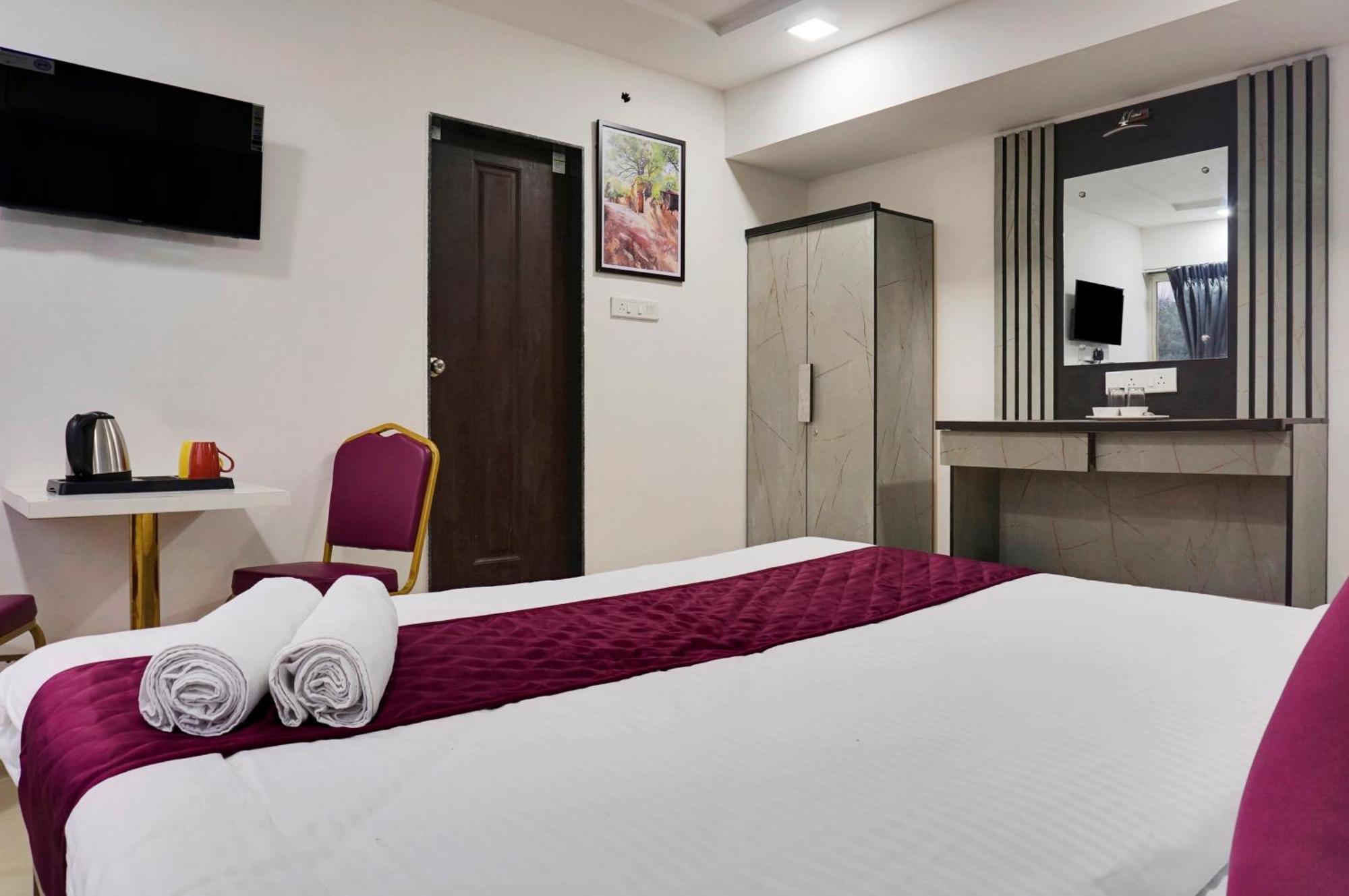 Hotel Orchard Park Pune Dış mekan fotoğraf