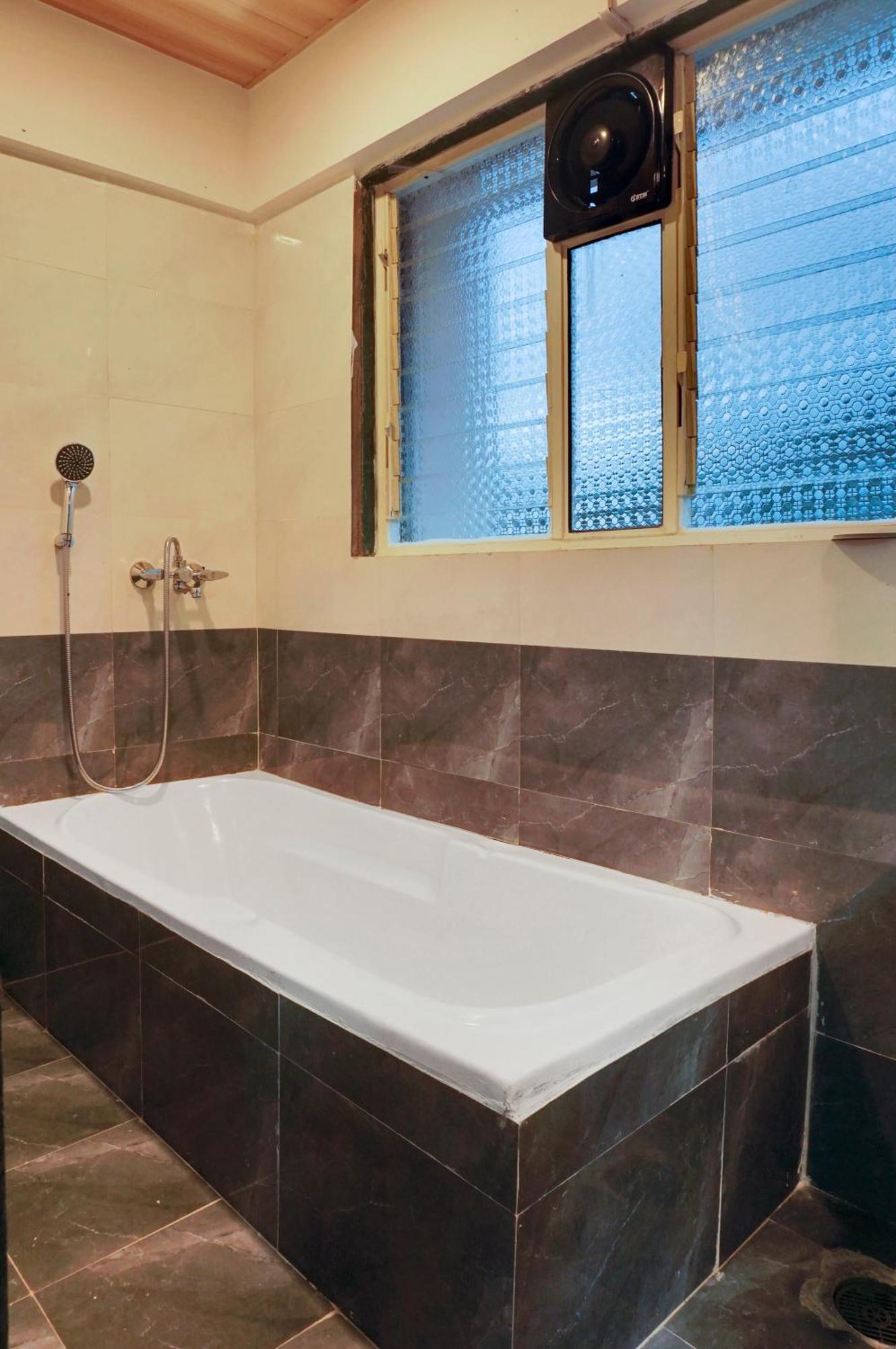 Hotel Orchard Park Pune Dış mekan fotoğraf