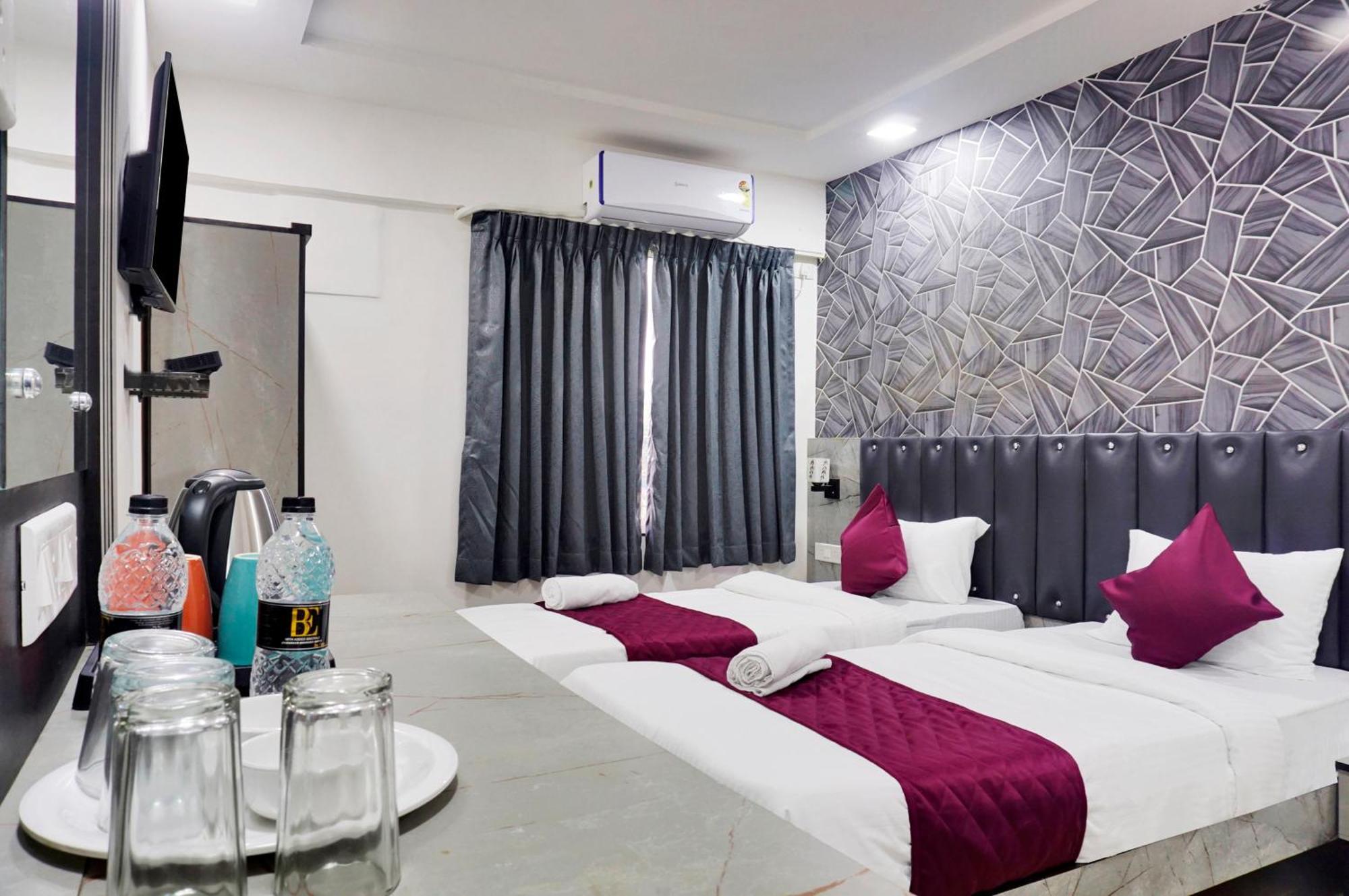 Hotel Orchard Park Pune Dış mekan fotoğraf